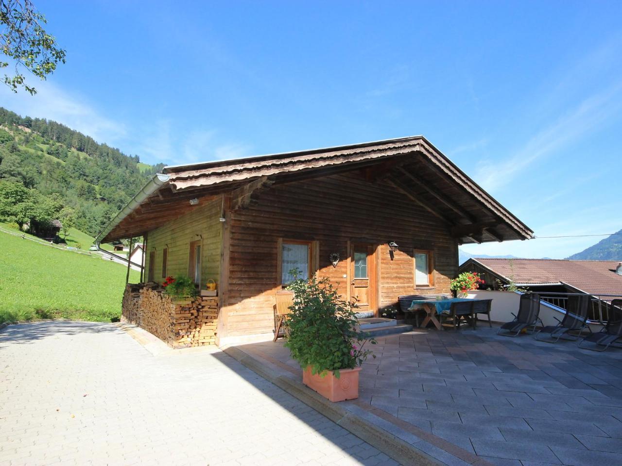 Katharina Chalet Muhlfeld